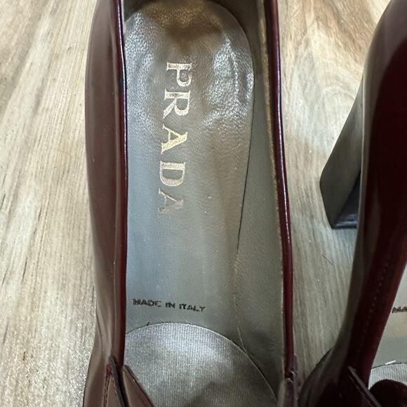 VTG Prada Block Heel Burgundy Red Loafers 8.5/38.5 Heels Pumps Twee Retro Goth - Picture 9 of 14